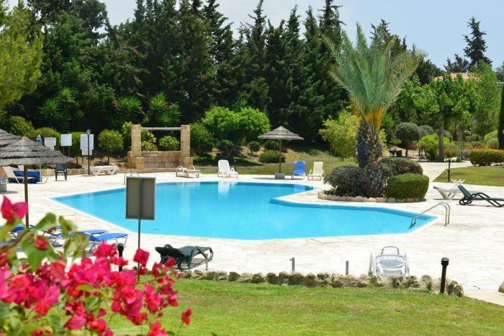 Limnaria Villas Sunny Garden Apartment Paphos Luaran gambar